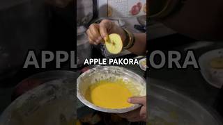 APPLE PAKORA 🤣🤣 foodblogger foodvlogger carryminati shorts foodshorts [upl. by Kassel]