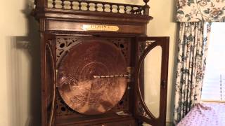 27quot Regina Music Box playing Adeste Fideles O Come All Ye Faithful [upl. by Ettenajna]