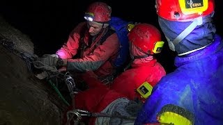 LA VERNA  Quatrième partie 44  Méandre Martine et Pluie dAmbre  Spéléo  Tv Izard  Pyrénées [upl. by Sonstrom534]