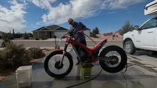 How does washing a trials bike affect the air filter Beta EVO vs Gas Gas TXT 2wheeltechnique436 [upl. by Dnalyar]