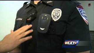 Jeffersonville police officers equipped with body cameras [upl. by Arak]