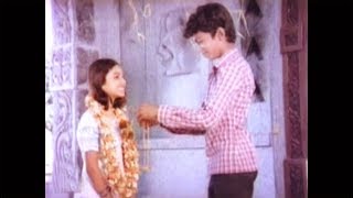 இளம் வயதிலேயே மாஸ் காட்டிய தளபதி விஜய்  Young Actor Thalapathi Vijay Mass Scenes [upl. by Eiralc]