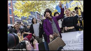 Heath Ledger lookalike is crowned in Sydney as celebrity competition trend hits Australia but fan [upl. by Om]