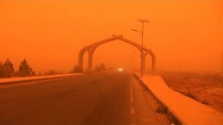 Tempesta di sabbia in Libano 2 morti e 750 casi di soffocamento [upl. by Josler]