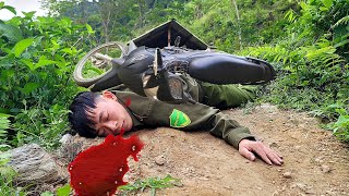 Policeman Hoang had a motorbike accident will he wake up [upl. by Dempster]