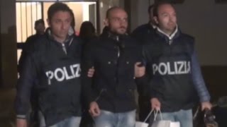 Maddaloni CE  Pizzo anche sulla costruzione di una chiesa 34 arresti 1 031114 [upl. by Attenauqa]