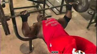 Exercicios de musculação  Supino Reto  Ronnie Coleman [upl. by Naicul]