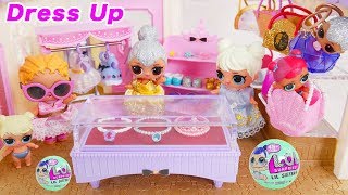 LOL Surprise Dolls Lil Sisters at Jewelry Store [upl. by Anelat]