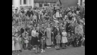 Bloemencorso in Noordwijk aan Zee 1955 [upl. by Willdon331]