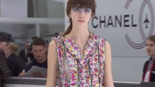 Primavera Verano CHANEL 2016 Ready to Wear PretaPorter [upl. by Menides293]