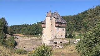 Fouilles au château de Crupet [upl. by Gunzburg849]