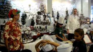 Sheraton Princess Kaiulani  German Gingerbread Village [upl. by Dray]