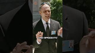 È di là il vescovo No cè il barbiere 🤣Checco Zalone scena divertente dal film Che bella giornata [upl. by Kallick]