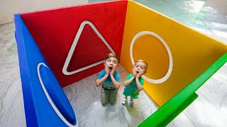 Oliver and Roma GIANT Sorter Cube Challenge  Shapes and Colors [upl. by Orsa]