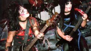 Motley Crue  Hotter Than Hell Rare Live Pasadena CA 1982 [upl. by Nrubliw937]