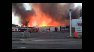 Großbrand in Krefelder Holzhandlung neuwmv [upl. by Lorola439]