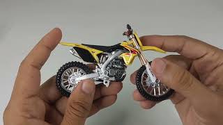 Unboxing of Suzuki RMZ450 Motorcycles Scale Model Bike  Diecast Bikes  Bburago  118 [upl. by Akcirederf]