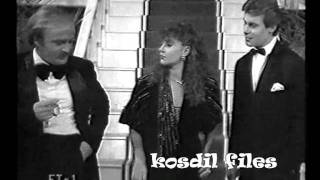 ELENI DIMOU sings RAKINTZIS DEN PISTEVO RARE GREEK TV APPEARANCE [upl. by Akel887]