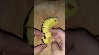 Easy banana carving hacksb1 shorts short trending youtubeshorts fruitcarving [upl. by Cherin897]