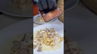 The best cheese wheel in lasvegas fyp cheesewheel pasta lasvegasfood foodie [upl. by Chi]