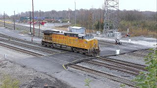 CSX M373 with UP 7257 in the CSX Yard in Avon Indiana [upl. by Ennairda]