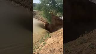 Process Of Heavy Rain Water Scouring The Soil Which Is Loose Porous And Has Vertical Fissures [upl. by Selbbep]