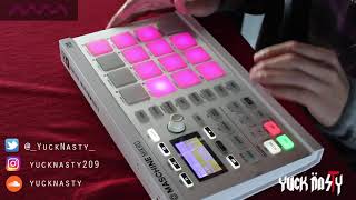 Maschine Mikro MK2  Beat Snacks Hip hop beat [upl. by Ilam]