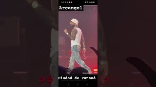 Arcangel  Pa que la pases bien en vivo panamá [upl. by Anilem]