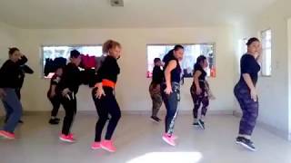 LA LANGOSTA merengue Mireya frayre zumba [upl. by Themis]