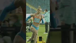 Relay exchange in slow motion athletics netherlands relays slowmotion [upl. by Trellas]