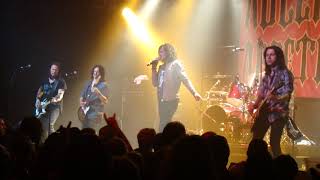 Steven Adlers Appetite feat Constantine Maroulis  Sweet Child o Mine Auckland Powerstation 2018 [upl. by Domonic]