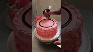 como decorar una torta con rosetones de crema chantilly [upl. by Siwel]