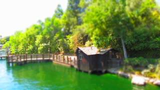 Disneyland quottilt shiftquot Rivers of America [upl. by Philan]