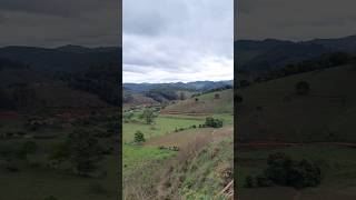 OLHANDO DE LONGE DO BURACÃO PAISAGEM DA NATUREZA MUNICÍPIO DE FREI LAGONEGRO MG roça youtube [upl. by Wilkie]