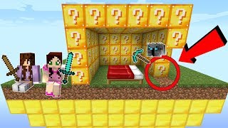 Minecraft BEDWARS WITH ELENI amp EX WIFE JEN VS ME [upl. by Sanalda]