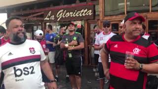 Así tomaron los hinchas del Flamengo la Calle de Las Pizzas en Lima [upl. by Margaux]