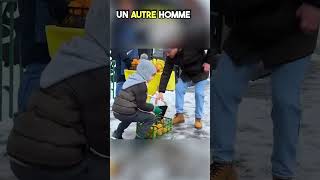 un garçon vendaient des fruits dans la neige et cella se passe😱😱😱 [upl. by Assilim]