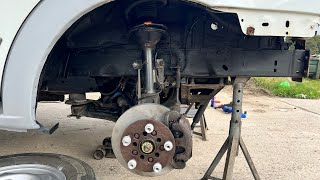 Replacing front discs and pads mk7 transit [upl. by Omarr]