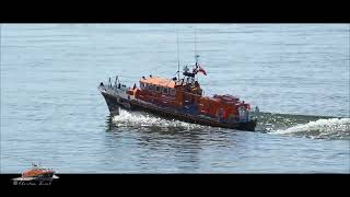 Tyne Class Model Lifeboat on a searching excercise at dusk [upl. by Mariellen676]