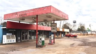 Forgotten Small Towns On Backroads of Middle Mississippi  Road Trip Thru Empty amp Abandoned Areas [upl. by Hallimaj]