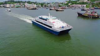 Austal 40m MV First Ferry XVIII 新輝18 leaves Cheung Chau Island Hong Kong [upl. by Etnod]