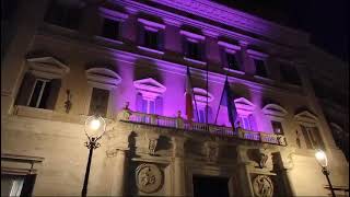 Illuminazione viola della facciata di Palazzo Montecitorio per la Giornata Mondiale dell Alzheimer [upl. by Doloritas]