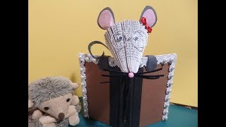 Petite souris qui lit  Pliage de livre [upl. by Rosita537]