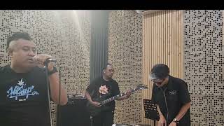 A Tale That Wasnt Right Helloween cover by WALOH MATENG BAND [upl. by Hootman]