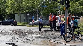 Wasserrohrbruch auf der Kohlenstraße [upl. by Pate352]