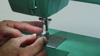 Singer Simple 3223 8 How to Change Feet [upl. by Eiten]