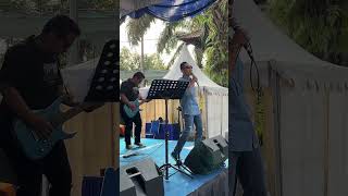 Mengejar Matahari  Ari Lasso live cover by The Bandtist dewa19 dewa19cover livemusic [upl. by Assital]