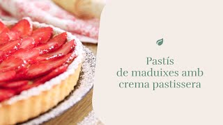 🍓Pastís de maduixes amb crema pastissera  CondisLife [upl. by Llednol619]