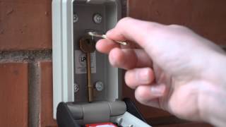 How to use the Supra C500 Police accredited key safe [upl. by Shaylynn]