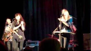 Larkin Poe  quotJust In Casequot amp quotPlay Onquot Kelvedon Institute 221111 [upl. by Debby]